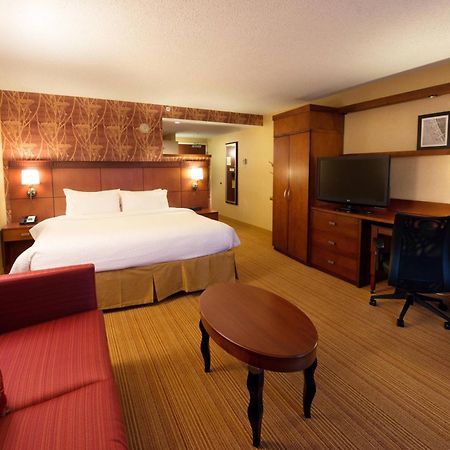 Courtyard By Marriott Canton North Canton Exterior photo